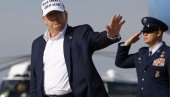 TRAMP U BAJDENOVOM RODNOM MESTU: Napustio vas je, pola veka DŽozef izneverava Ameriku TRAMP U BAJDENOVOM RODNOM MESTU: Napustio vas je, pola veka DŽozef izneverava Ameriku