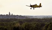 НАПАД НА КОМАРЦЕ ИЗ ВАЗДУХА: Прво праше леву обалу Дунава