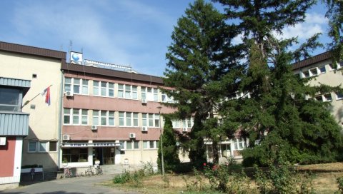 ТРЕНУТНО ПОЗИТИВНО 66 ЛИЦА: Корона у Кладову, међу новооболелима и петоро малолетника ТРЕНУТНО ПОЗИТИВНО 66 ЛИЦА: Корона у Кладову, међу новооболелима и петоро малолетника