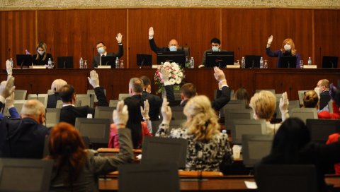 ПОСЛАНИЦИ НА САЈМУ: У петак се формира Скупштина Војводине ПОСЛАНИЦИ НА САЈМУ: У петак се формира Скупштина Војводине