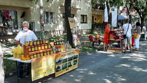 NIKAD LOŠIJA GODINA: U Modriči održan deseti jubilarni Sajam meda NIKAD LOŠIJA GODINA: U Modriči održan deseti jubilarni Sajam meda
