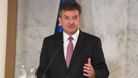 СРБИЈА СПРЕМНА ДА РАЗГОВАРА: Завршен састанак са Лајчаком, сада је све на Приштини СРБИЈА СПРЕМНА ДА РАЗГОВАРА: Завршен састанак са Лајчаком, сада је све на Приштини