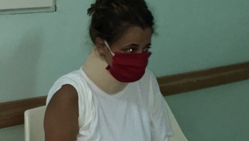 BEZAZLENA IGRA, PA NOGOM ZA VRAT: Aleksandar (20) povredio Anastasiju (20) na odmoru (FOTO) BEZAZLENA IGRA, PA NOGOM ZA VRAT: Aleksandar (20) povredio Anastasiju (20) na odmoru (FOTO)