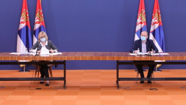 КРИЗНИ ШТАБ О ЕПИДЕМИЈИ: Гојазни и дијабетичари највише угрожени (ВИДЕО) КРИЗНИ ШТАБ О ЕПИДЕМИЈИ: Гојазни и дијабетичари највише угрожени (ВИДЕО)