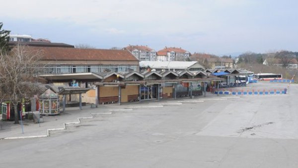 КАД БИРОКРАТИЈА ВОДИ КОЛО: Аутобуска станица у Краљеву чека - пресуду КАД БИРОКРАТИЈА ВОДИ КОЛО: Аутобуска станица у Краљеву чека - пресуду