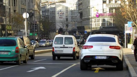 НОВИ УДАР ПО ЏЕПУ: За сва четири и шверц у аутобусима по - 10.000 динара НОВИ УДАР ПО ЏЕПУ: За сва четири и шверц у аутобусима по - 10.000 динара