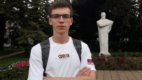 ВЕЛИКИ УСПЕХ ЛЕШНИЧАНИНА НА ОЛИМПИЈАДИ ИЗ ФИЗИКЕ: Бронза за Србију ВЕЛИКИ УСПЕХ ЛЕШНИЧАНИНА НА ОЛИМПИЈАДИ ИЗ ФИЗИКЕ: Бронза за Србију