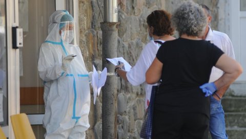 У КРАЉЕВУ 11 НОВОЗАРАЖЕНИХ: Епидемиолошка ситуација не дозвољава опуштање У КРАЉЕВУ 11 НОВОЗАРАЖЕНИХ: Епидемиолошка ситуација не дозвољава опуштање