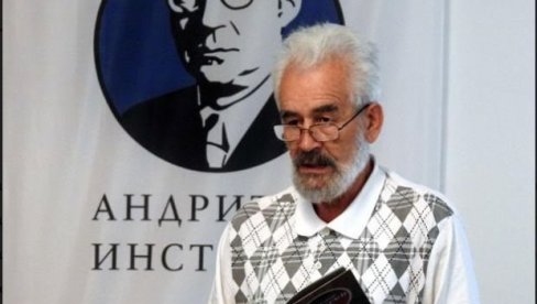 АУТЕНТИЧАН И РЕДАК КАО БЕЛОГЛАВИ СУП: Ђорђо Сладоје посветио есеј Новаку Ђоковићу АУТЕНТИЧАН И РЕДАК КАО БЕЛОГЛАВИ СУП: Ђорђо Сладоје посветио есеј Новаку Ђоковићу