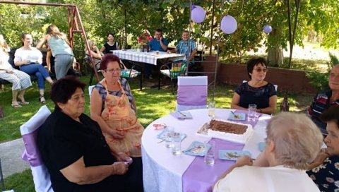 РАДОСТ ЗА ПЕНЗИОНЕРЕ У БИЈЕЉИНИ: Град уплаћује новац за боравак у бањи РАДОСТ ЗА ПЕНЗИОНЕРЕ У БИЈЕЉИНИ: Град уплаћује новац за боравак у бањи