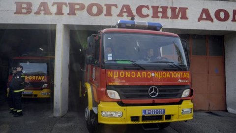 ГОРИ ВОЈНИ МАГАЦИН У НИКШИЋУ: Пожар се проширио са ливада ГОРИ ВОЈНИ МАГАЦИН У НИКШИЋУ: Пожар се проширио са ливада