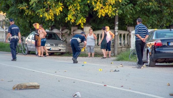 ИЗГУБИО КОНТРОЛУ НАД “ФОРДОМ”: Ударио жену у Зајечару, па се закуцао у друго возило ИЗГУБИО КОНТРОЛУ НАД “ФОРДОМ”: Ударио жену у Зајечару, па се закуцао у друго возило