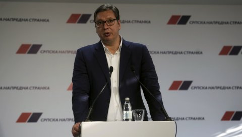 ПОСЛЕ САСТАНКА ВРХА СНС: Четири опције за формирање Владе, половина против савеза са СПС ПОСЛЕ САСТАНКА ВРХА СНС: Четири опције за формирање Владе, половина против савеза са СПС
