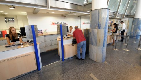 NOVI MORATORIJUM: Drugačiji obračun dozvoljenog minusa - neće biti tri kamate u oktobru NOVI MORATORIJUM: Drugačiji obračun dozvoljenog minusa - neće biti tri kamate u oktobru