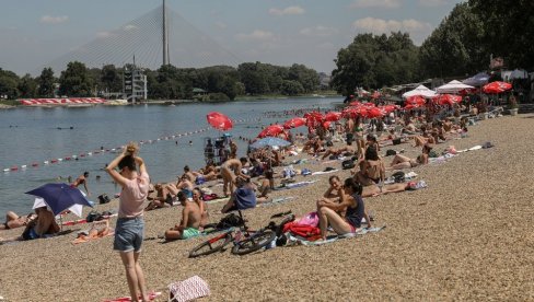 POČELA SEZONA KUPANJA NA ADI CIGANLIJI: Temperatura vode 22 stepena, poštujte pravila