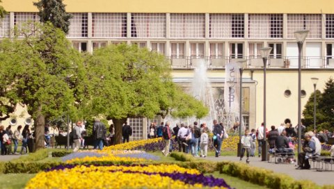 НОВО ЛИЦЕ ВРЊАЧКЕ БАЊЕ: Издвојено 32 милиона динара за реконструкцију парка НОВО ЛИЦЕ ВРЊАЧКЕ БАЊЕ: Издвојено 32 милиона динара за реконструкцију парка