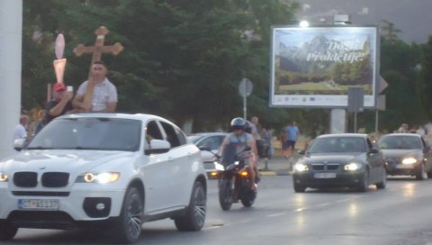 ХАПШЕЊЕ ПОСЛЕ ЛИТИЈА: Полиција привела једну особу у Бару ХАПШЕЊЕ ПОСЛЕ ЛИТИЈА: Полиција привела једну особу у Бару