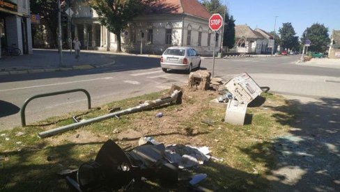 САОБРАЋАЈНА НЕСРЕЋА У РУМИ: Међу петоро повређених и трудница САОБРАЋАЈНА НЕСРЕЋА У РУМИ: Међу петоро повређених и трудница