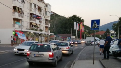 ВЕЛИКА ХЕРЦЕГНОВСКА АУТО ЛИТИЈА: Незаустављива воља Новљана да сачувају светиње (ВИДЕО) ВЕЛИКА ХЕРЦЕГНОВСКА АУТО ЛИТИЈА: Незаустављива воља Новљана да сачувају светиње (ВИДЕО)