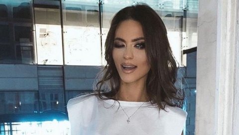 НИШТА НИЈЕ КАКО ИЗГЛЕДА: Милица Павловић о сценарију за улогу убијене Јелене НИШТА НИЈЕ КАКО ИЗГЛЕДА: Милица Павловић о сценарију за улогу убијене Јелене