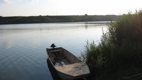 УЖАС КОД ИРИГА: Удавио се радник Комуналца УЖАС КОД ИРИГА: Удавио се радник Комуналца