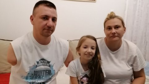 ОДУЗЕЛИ СУ МИ И НАДУ И ПРАВДУ: Ћупричанин Саша Илић после 16 година добио пресуду, али не и обештећење за изгубљене руке ОДУЗЕЛИ СУ МИ И НАДУ И ПРАВДУ: Ћупричанин Саша Илић после 16 година добио пресуду, али не и обештећење за изгубљене руке