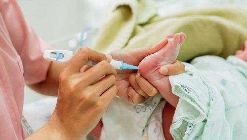 STUDIJA U FRANCUSKOJ: Trećina beba zaražena virusom pre ili tokom rođenja STUDIJA U FRANCUSKOJ: Trećina beba zaražena virusom pre ili tokom rođenja