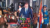 ПРЕДСЕДНИК ВУЧИЋ: Уједињени можемо све, а раздвојени ништа, имамо државу која може да заштити Србе (ВИДЕО) ПРЕДСЕДНИК ВУЧИЋ: Уједињени можемо све, а раздвојени ништа, имамо државу која може да заштити Србе (ВИДЕО)