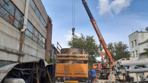 ПРВИ КАМИОН КРЕНУО ИЗ МОСКВЕ: Стефан Немања на Савском тргу до 15. октобра ПРВИ КАМИОН КРЕНУО ИЗ МОСКВЕ: Стефан Немања на Савском тргу до 15. октобра