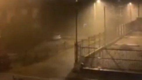 ВЕТАР ЛОМИО СТАБЛА, УЛИЦЕ ПОПЛАВЉЕНЕ: Јако невреме погодило Подгорицу ВЕТАР ЛОМИО СТАБЛА, УЛИЦЕ ПОПЛАВЉЕНЕ: Јако невреме погодило Подгорицу