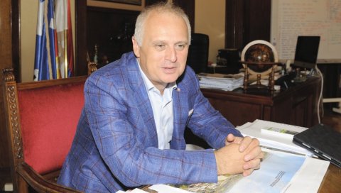 ХОЋЕ ЛИ ДОЋИ ДО ЗАТВАРАЊА БЕОГРАДА ЗБОГ КОРОНЕ? Заменик градоначелника открио план за смиривање епидемије у престоници ХОЋЕ ЛИ ДОЋИ ДО ЗАТВАРАЊА БЕОГРАДА ЗБОГ КОРОНЕ? Заменик градоначелника открио план за смиривање епидемије у престоници
