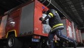 ПОЖАР НА ФАРМИ КОД БОЉЕВЦА: Гори хала, ватрогасци одмах изашли на лице места ПОЖАР НА ФАРМИ КОД БОЉЕВЦА: Гори хала, ватрогасци одмах изашли на лице места