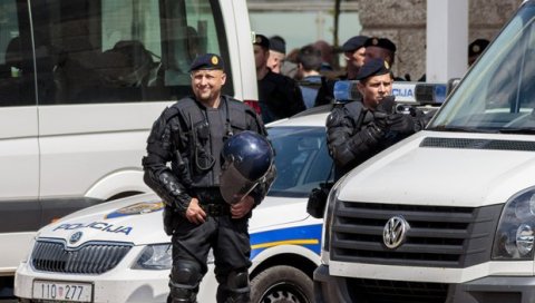 ПОЛИЦИЈСКА АКЦИЈА: Ухапшено више особа, међу њима и посланици ПОЛИЦИЈСКА АКЦИЈА: Ухапшено више особа, међу њима и посланици