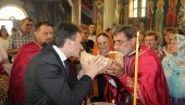 СЛУЖЕ ВРЕДНО РОДУ СВОМЕ: Коло српских сестара славу прославило у Угљевику СЛУЖЕ ВРЕДНО РОДУ СВОМЕ: Коло српских сестара славу прославило у Угљевику