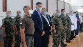 МИНИСТАР ВУЛИН У НОВОМ ПАЗАРУ: Војска Србије је још једном доказала да припада свима МИНИСТАР ВУЛИН У НОВОМ ПАЗАРУ: Војска Србије је још једном доказала да припада свима