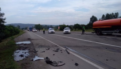 УДЕС КОД БИЈЕЛОГ ПОЉА: Погинула девојка, више повређених УДЕС КОД БИЈЕЛОГ ПОЉА: Погинула девојка, више повређених