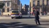 ТАЛАЧКА КРИЗА У ФРАНЦУСКОЈ: Наоружани нападач држи заробљене људе у банци (ВИДЕО) ТАЛАЧКА КРИЗА У ФРАНЦУСКОЈ: Наоружани нападач држи заробљене људе у банци (ВИДЕО)