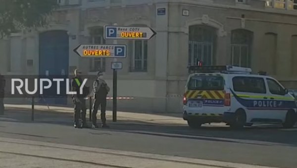 ДЕТАЉИ ТАЛАЧКЕ КРИЗЕ У ФРАНЦУСКОЈ: Отмичар помиње децу у Палестини, држи још троје људи ДЕТАЉИ ТАЛАЧКЕ КРИЗЕ У ФРАНЦУСКОЈ: Отмичар помиње децу у Палестини, држи још троје људи