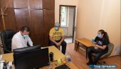МОНТАЖНЕ КУЋЕ ИЗБЕГЛИЧКИМ ПОРОДИЦАМА: Двема породицама нови дом у Меленцима и Томашевцу МОНТАЖНЕ КУЋЕ ИЗБЕГЛИЧКИМ ПОРОДИЦАМА: Двема породицама нови дом у Меленцима и Томашевцу