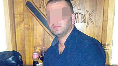 Рођаци младожење који се убио у хотелској соби кажу - Јављао се свима, као да је хтео да се поздрави Рођаци младожење који се убио у хотелској соби кажу - Јављао се свима, као да је хтео да се поздрави