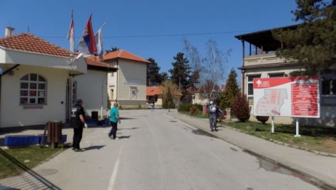 JOŠ 15 POZITIVNIH U JABLANIČKOM OKRUGU: Smanjuje se broj pacijenata u kovid delu leskovačke bolnice JOŠ 15 POZITIVNIH U JABLANIČKOM OKRUGU: Smanjuje se broj pacijenata u kovid delu leskovačke bolnice