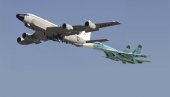РУСКИ СУХОЈИ ПРЕСРЕЛИ НАТО АВИОНЕ: Објављен снимак акције изнад Црног мора (ВИДЕО)