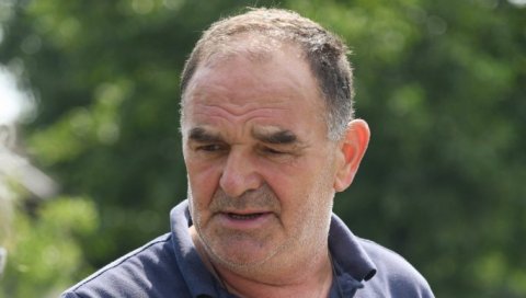 ТЕШКО ВАМ ЈЕ, РАЗУМЕМ: Породица Рајић о позиву председника Вучића и болу због деце погинуле на Петровачкој цести ТЕШКО ВАМ ЈЕ, РАЗУМЕМ: Породица Рајић о позиву председника Вучића и болу због деце погинуле на Петровачкој цести