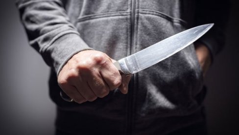 SIN NOŽEM UBIO OCA: Porodična tragedija u Paraćinu SIN NOŽEM UBIO OCA: Porodična tragedija u Paraćinu