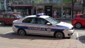 NOVOSAĐANKAMA OTIMAO LANČIĆE? Policija uhapsila I.B. (19) osumnjičenog za tri krađe NOVOSAĐANKAMA OTIMAO LANČIĆE? Policija uhapsila I.B. (19) osumnjičenog za tri krađe