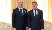 ВЕЛИКА ЧАСТ ЗА МИНИСТРА: Ненаду Поповићу орден поводом 100 година Чувашије ВЕЛИКА ЧАСТ ЗА МИНИСТРА: Ненаду Поповићу орден поводом 100 година Чувашије