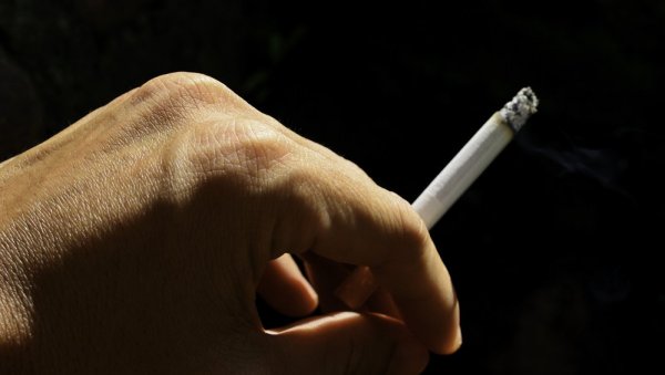 ОЦЕНА ОНЛАЈН ДИСКУСИЈЕ: Због новог закона - више пушача! ОЦЕНА ОНЛАЈН ДИСКУСИЈЕ: Због новог закона - више пушача!