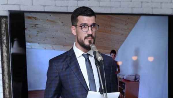 КЕШЕЉ: Није људски ударати на малу децу КЕШЕЉ: Није људски ударати на малу децу