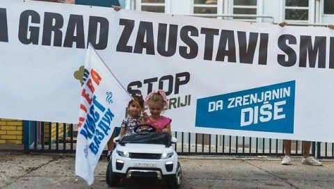 ЗАЈЕДНО ПРОТИВ НЕПРИЈАТНИХ МИРИСА: Шести протест Зрењанинаца због смрада из кафилерије (ФОТО) ЗАЈЕДНО ПРОТИВ НЕПРИЈАТНИХ МИРИСА: Шести протест Зрењанинаца због смрада из кафилерије (ФОТО)