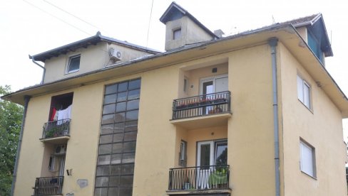 BEBA SE UGUŠILA MLEKOM? Dete verovatno nije lepo podrignulo, telo poslato na obdukciju BEBA SE UGUŠILA MLEKOM? Dete verovatno nije lepo podrignulo, telo poslato na obdukciju